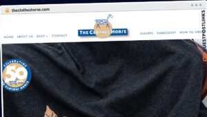 Publish Guest Post on theclotheshorse.com